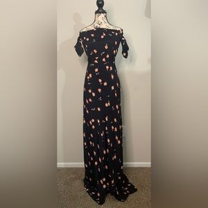 Bardot Maxi Dress in Raining Jasmine FLYNN SKYE
Color:Raining Jasmine Size: S